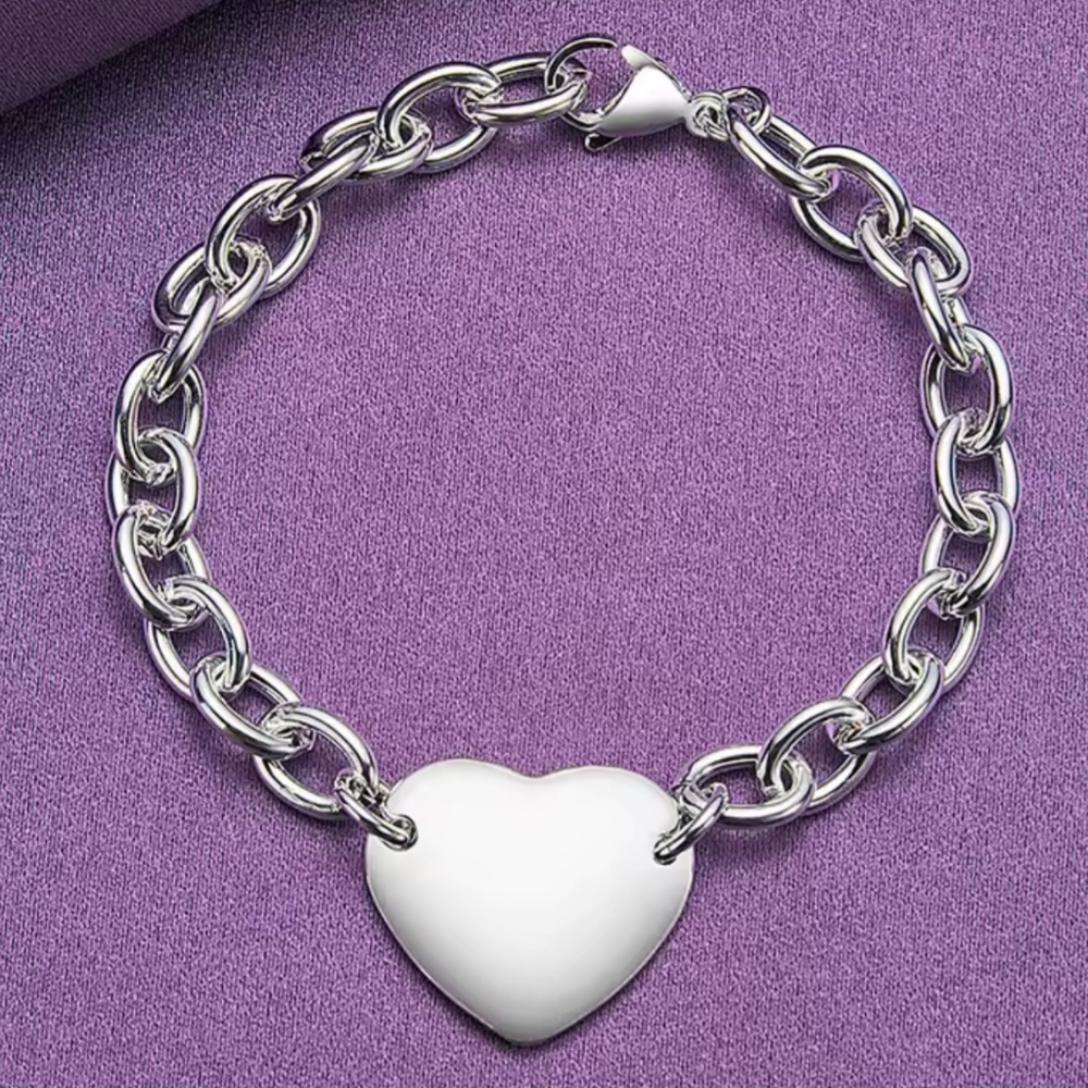 Beautiful 925 stamped silver plated heart tag 8" bracelet